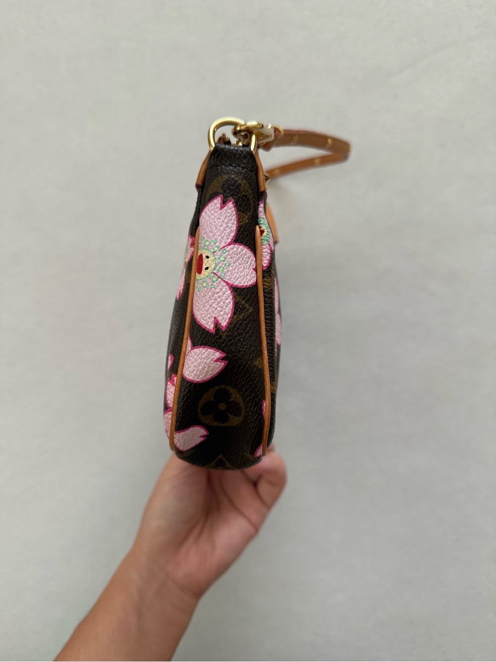 Louis Vuitton Murakami Monogram Cherry Blossom Pochette Bag - Picture 5 of 9